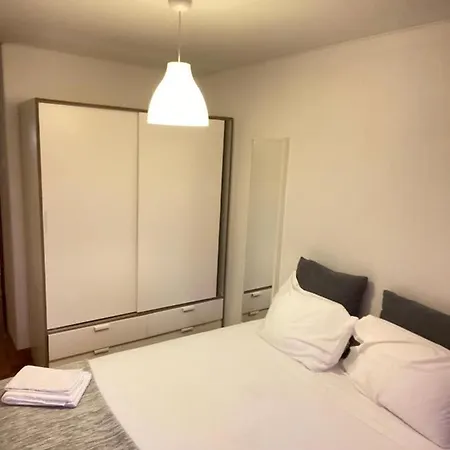 Duplex Próximo do Aeroporto Lisboa-3